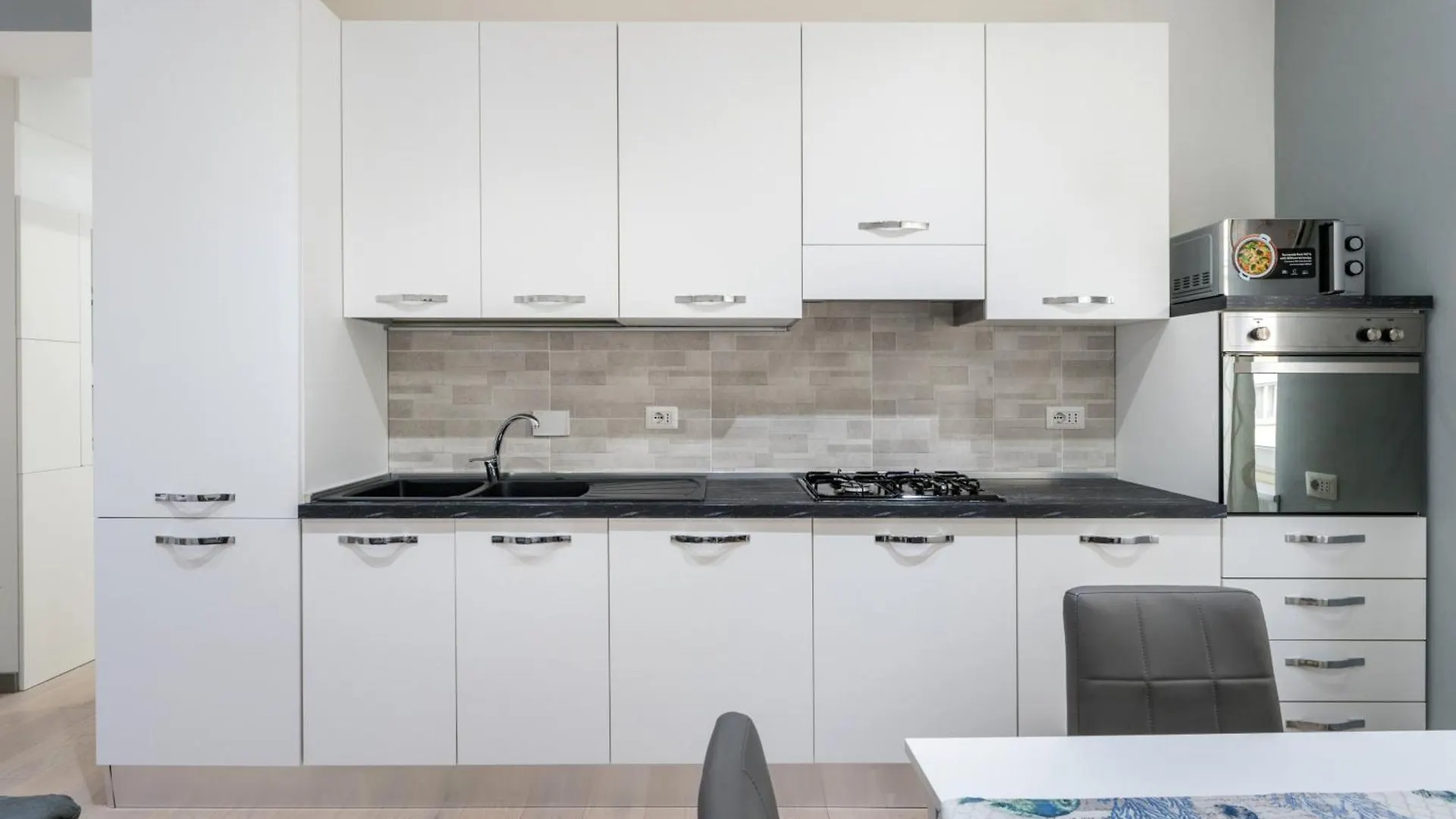 Silver Dream Cornelia, Elegant Apt With Car Park Rome Italy