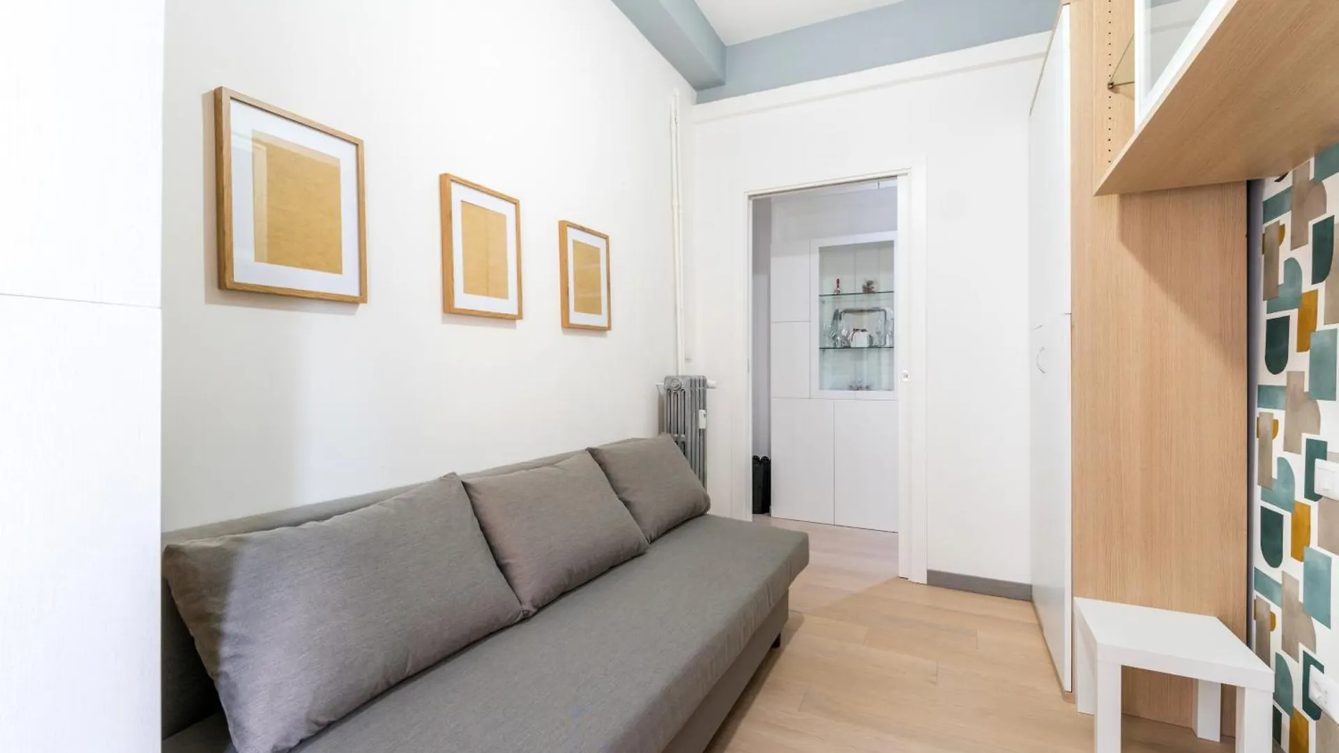 Apartment Silver Dream Cornelia, Elegant Apt With Car Park Rome